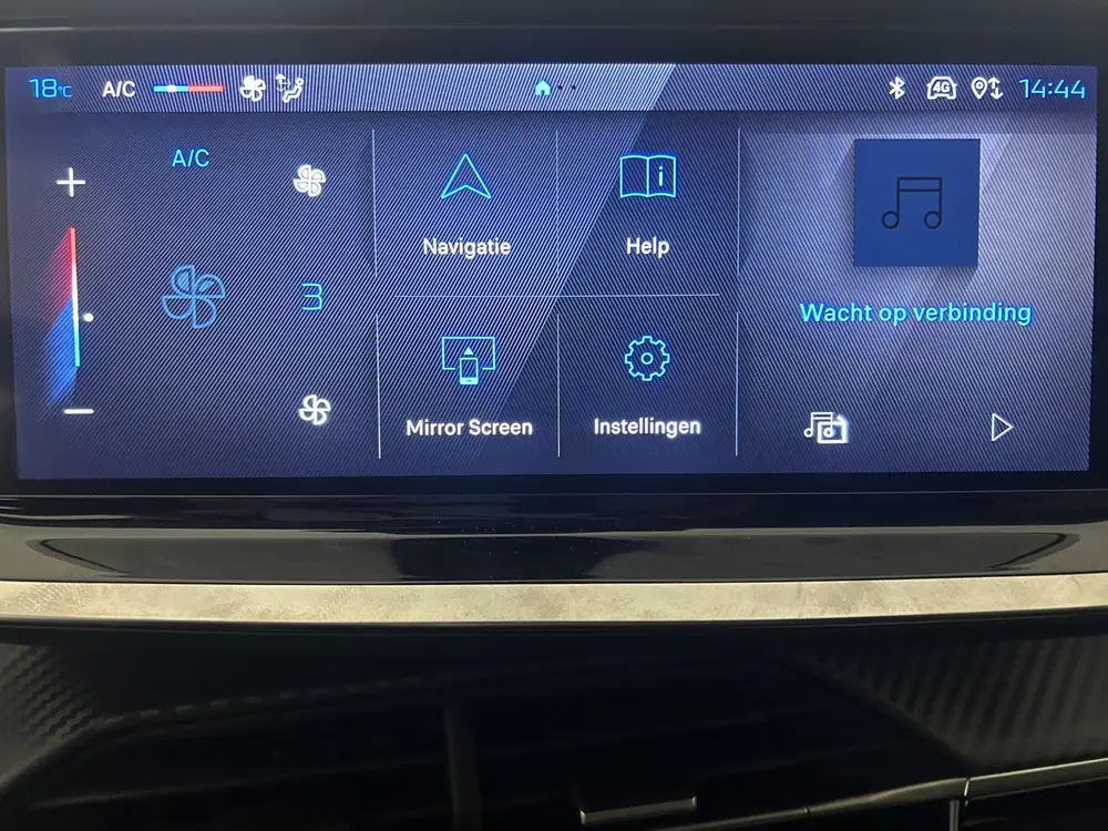 Peugeot 208 1.2 Hybrid 110 e-DCS6 Allure uit 2026, foto 9