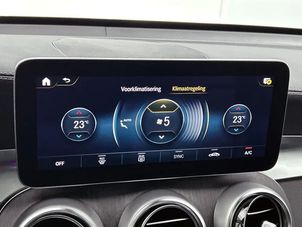Mercedes-Benz GLC 300 e 4MATIC Business Solution Luxury Pano uit 2022, foto 11