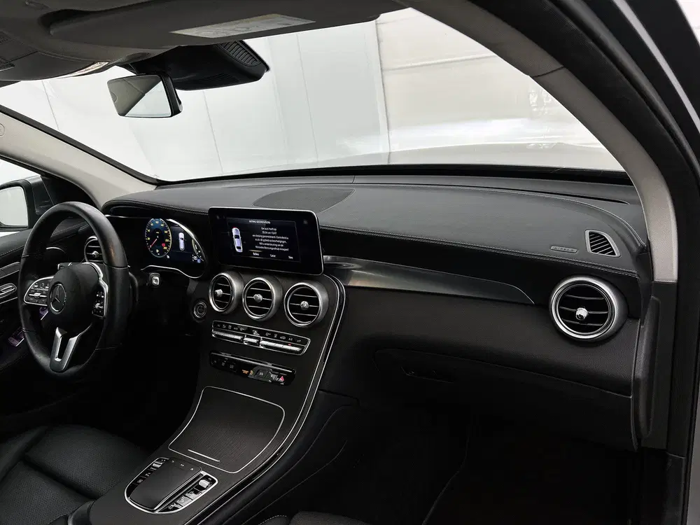 Mercedes-Benz GLC 300 e 4MATIC Business Solution Luxury Pano uit 2022, foto 7