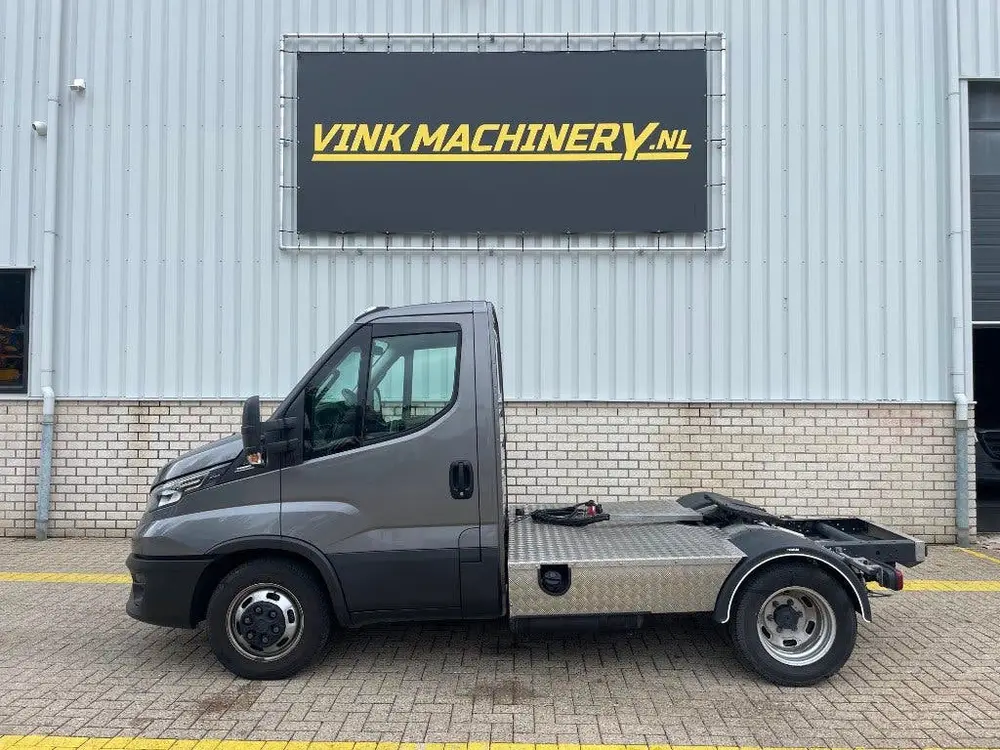 Iveco Daily 40C 21 (bj 2024) uit 2024