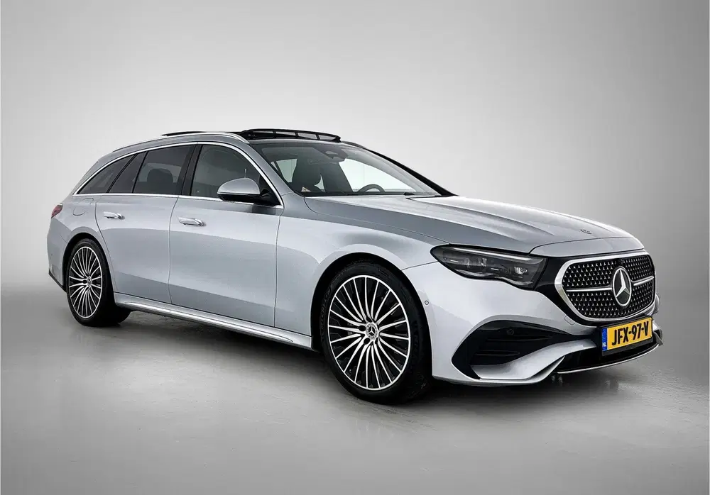 Mercedes-Benz E-Klasse 300 e AMG Sportpakket uit 2025, foto 16