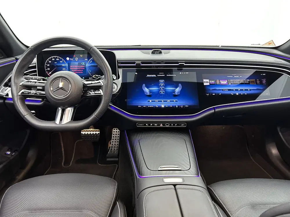 Mercedes-Benz E-Klasse 300 e AMG Sportpakket uit 2025, foto 5