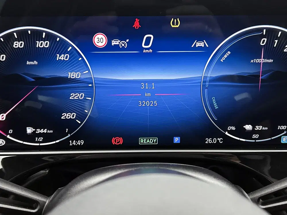 Mercedes-Benz E-Klasse 300 e AMG Sportpakket uit 2025, foto 6