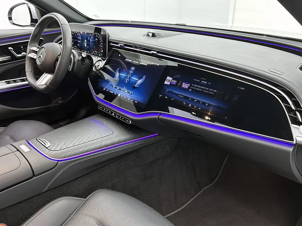 Mercedes-Benz E-Klasse 300 e AMG Sportpakket uit 2025, foto 7