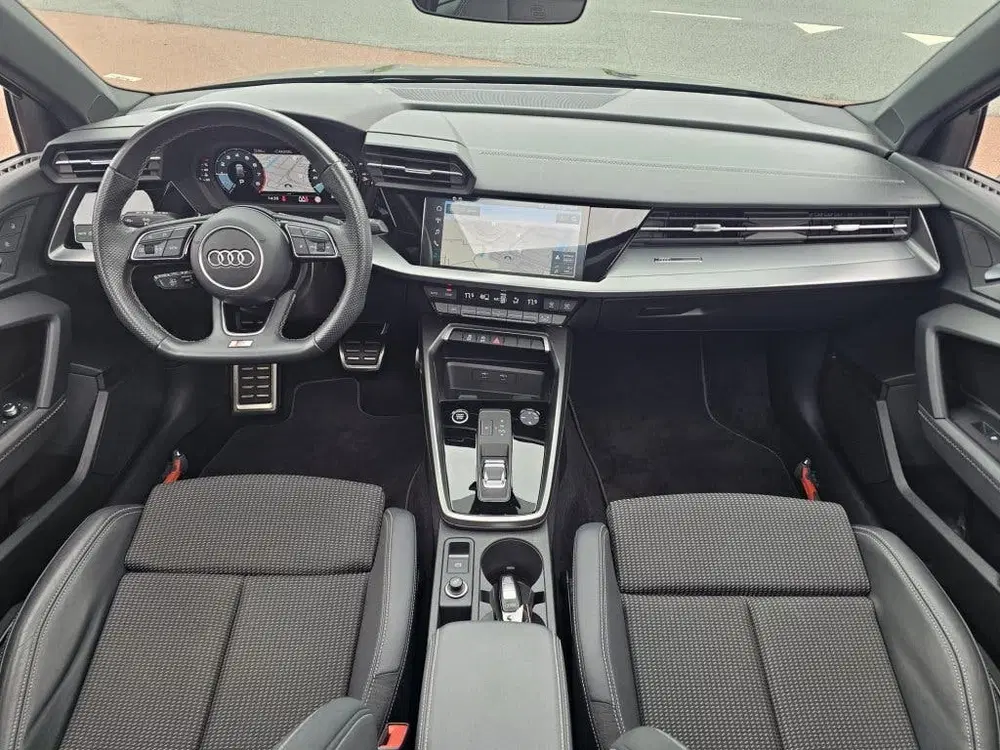 Audi A3 35 TFSI S edition uit 2023, foto 4
