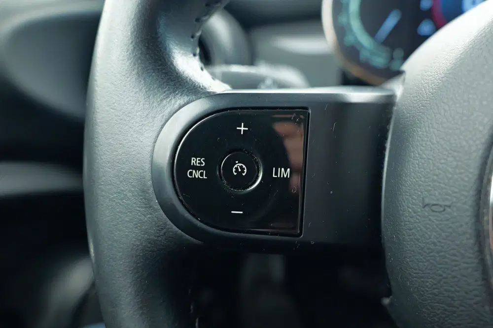 Mini Cooper 1.5 Cooper Essential uit 2021, foto 16