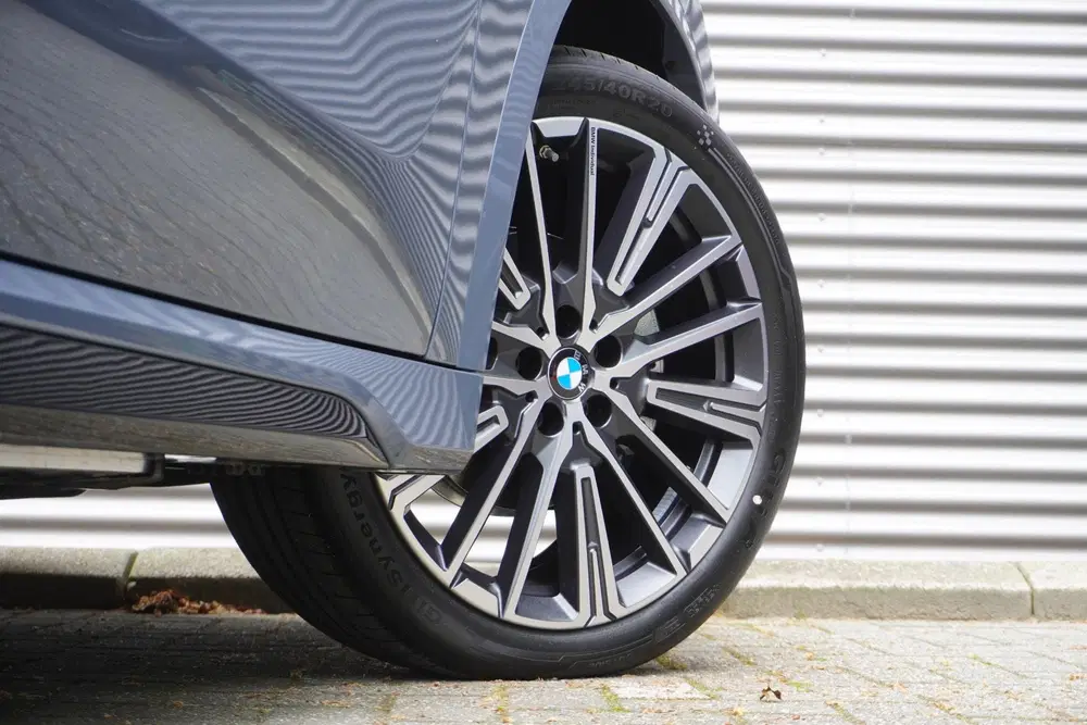 BMW iX1 eDrive20 67 uit 2026, foto 13