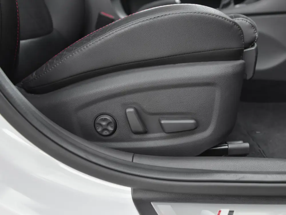 Hyundai I30 2.0 T-GDI N2 Performance Pano Memory Keyless 19 uit 2019, foto 16