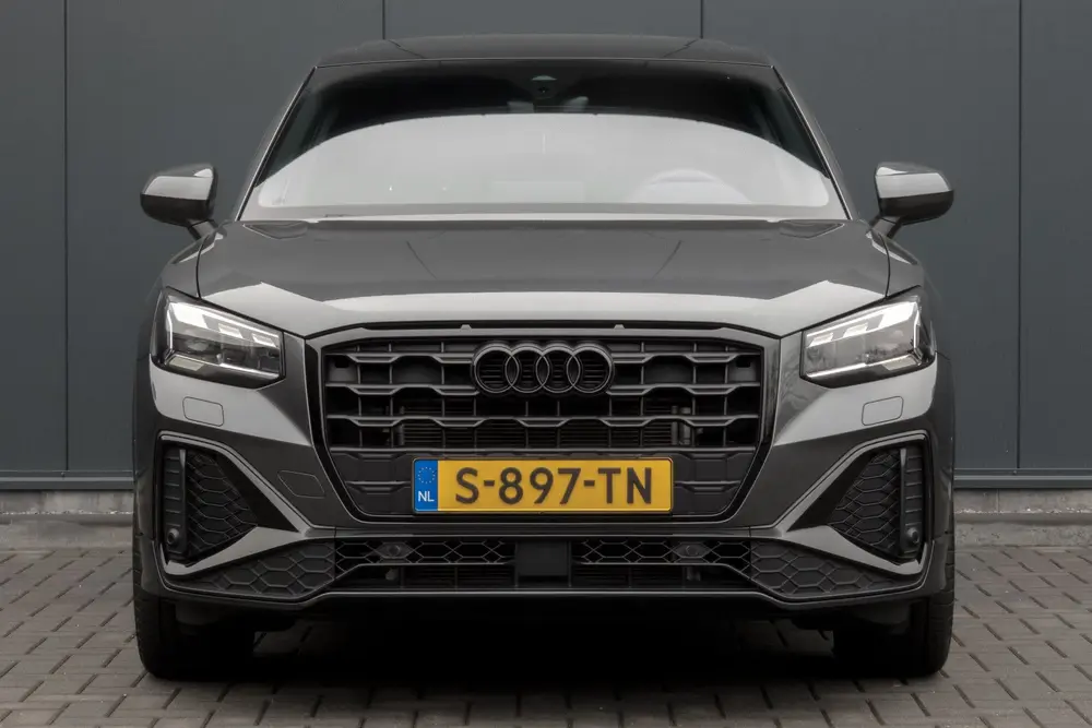 Audi Q2 35 TFSI S Edition uit 2023, foto 6