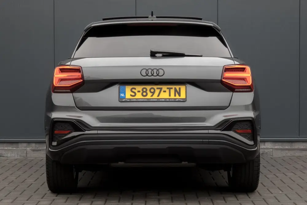 Audi Q2 35 TFSI S Edition uit 2023, foto 8