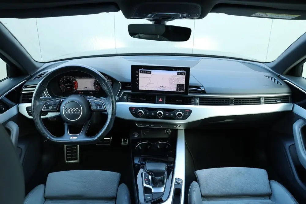 Audi A4 35 TFSI uit 2021, foto 2