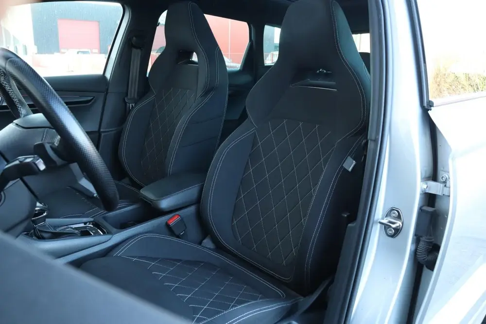 Skoda Karoq 1.5 TSI uit 2019, foto 15