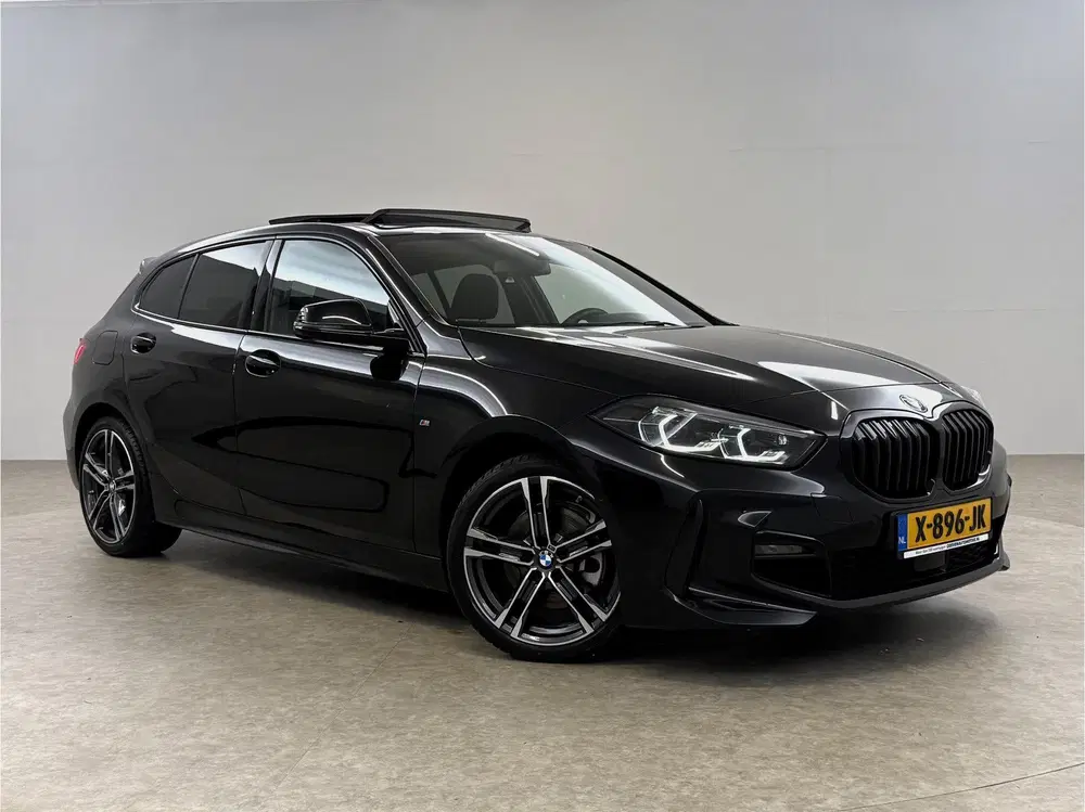 BMW 1-serie 118i M-Sport uit 2023, foto 12