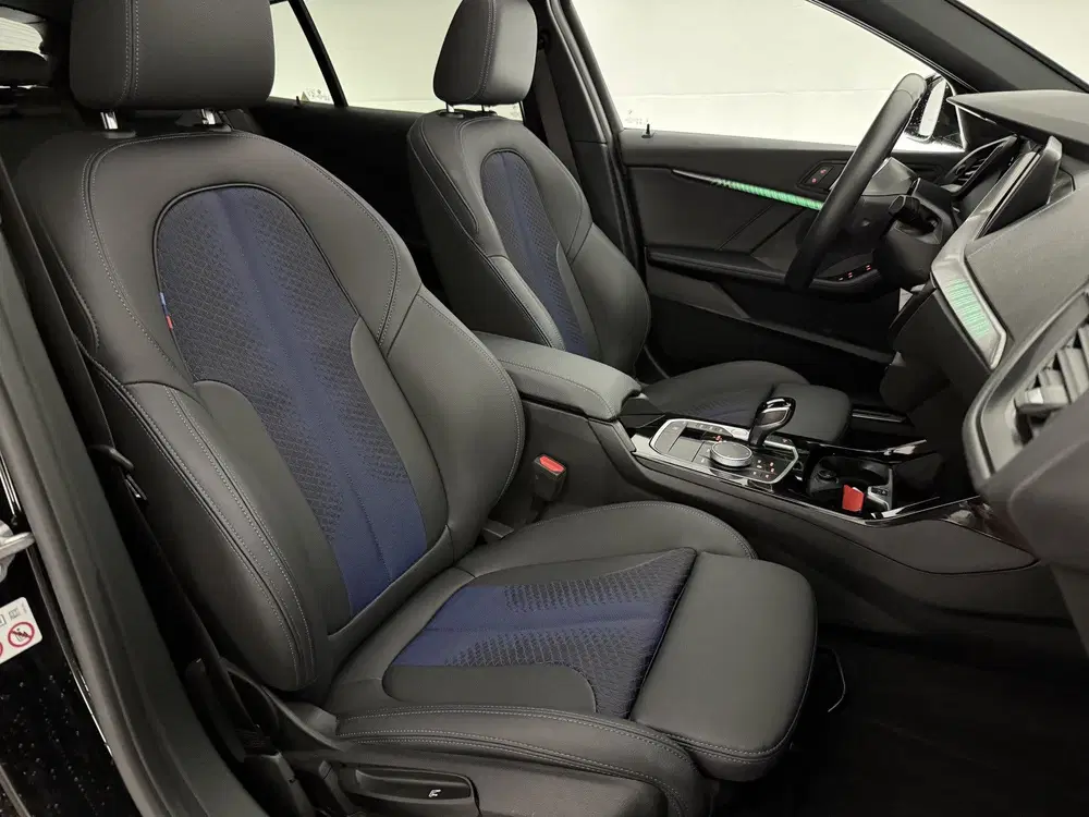 BMW 1-serie 118i M-Sport uit 2023, foto 16