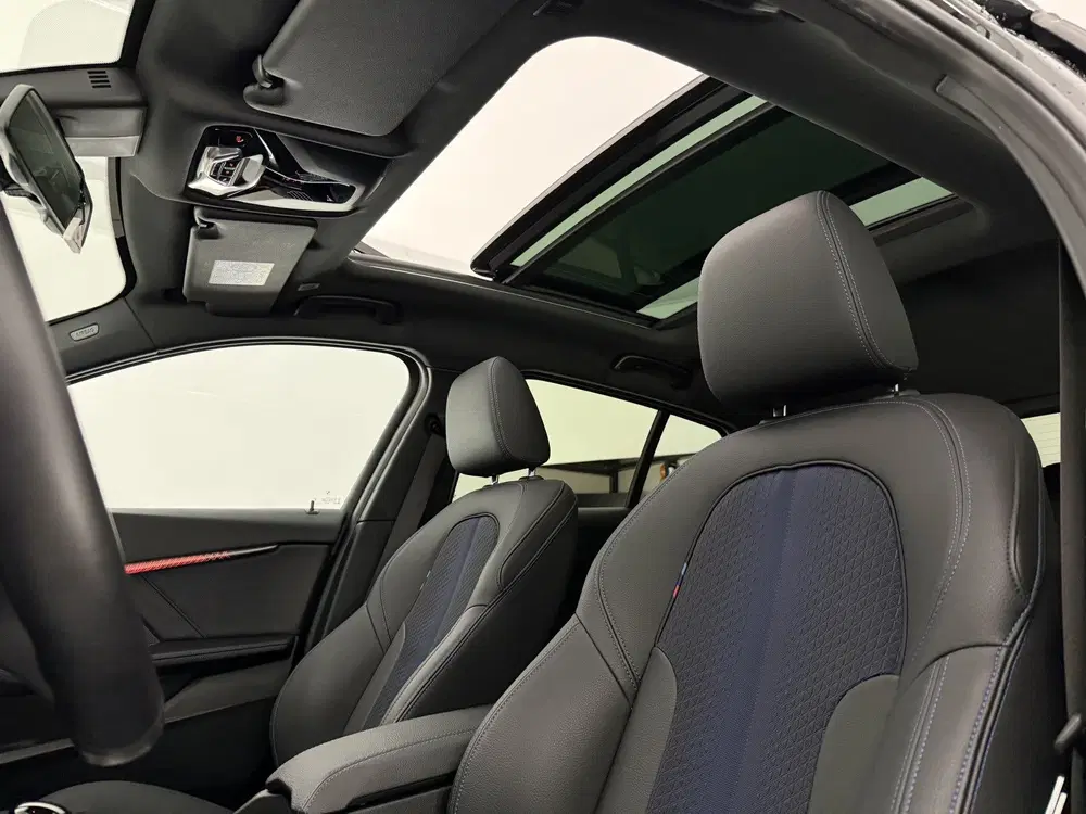 BMW 1-serie 118i M-Sport uit 2023, foto 3