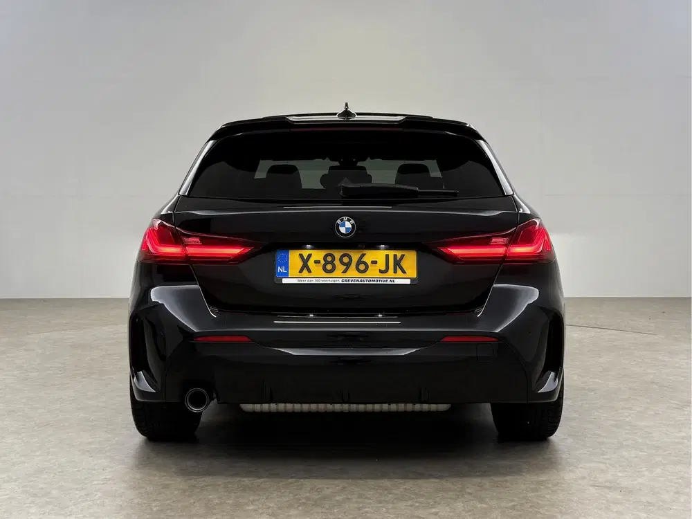 BMW 1-serie 118i M-Sport uit 2023, foto 8