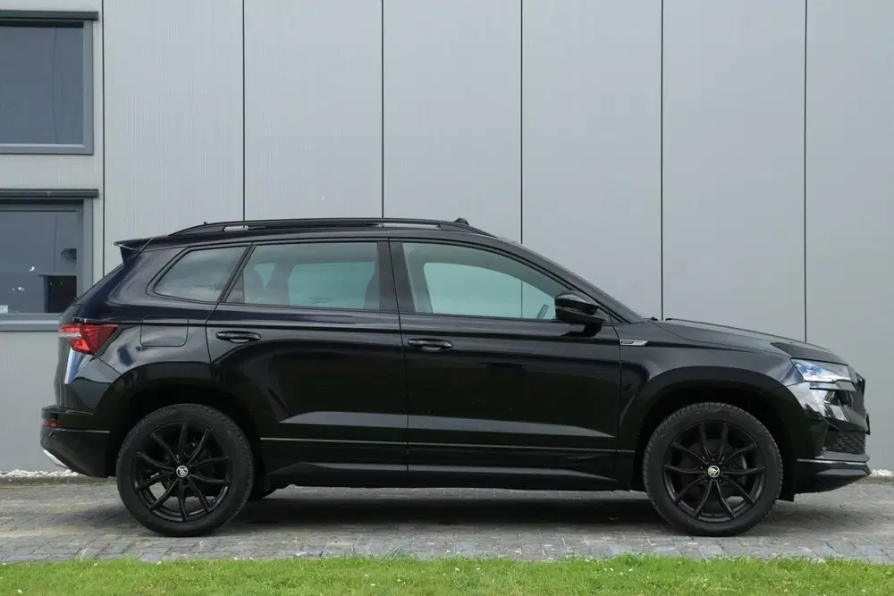 Skoda Karoq 1.5 TSI uit 2023, foto 10