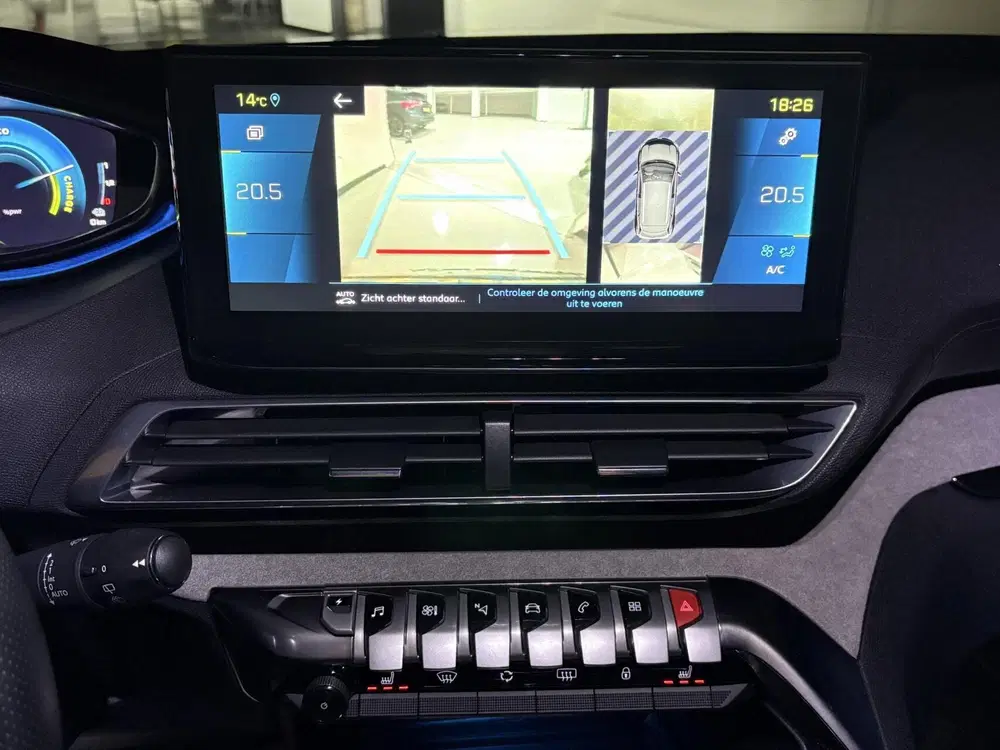 Peugeot 3008 1.6 HYbrid4 300PK GT uit 2021, foto 20