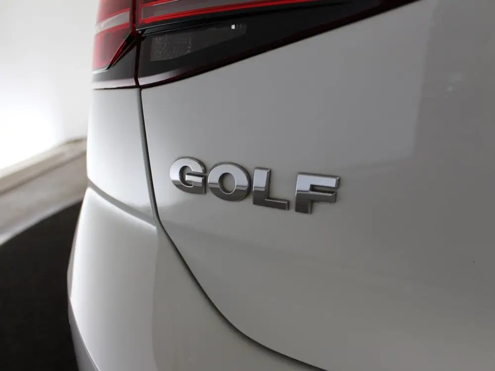 Volkswagen Golf 1.5 TSI Highline Business R (bj 2019) uit 2019, foto 19