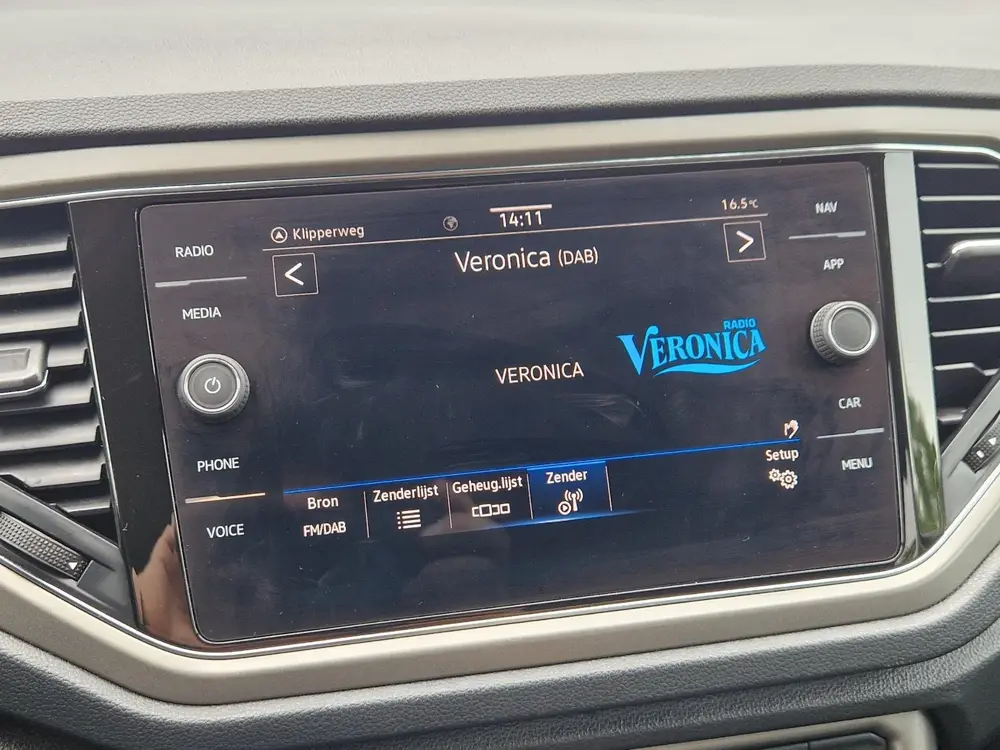 Volkswagen T-Roc 1.5 TSI Sport ADAP CRUISE STOELVERW CARPLAY uit 2021, foto 15