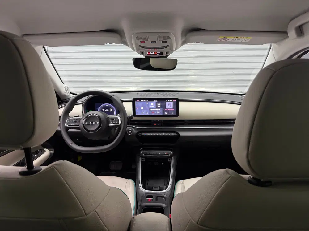 Fiat 600 1.2 Hybrid 145PK la Prima uit 2025, foto 15
