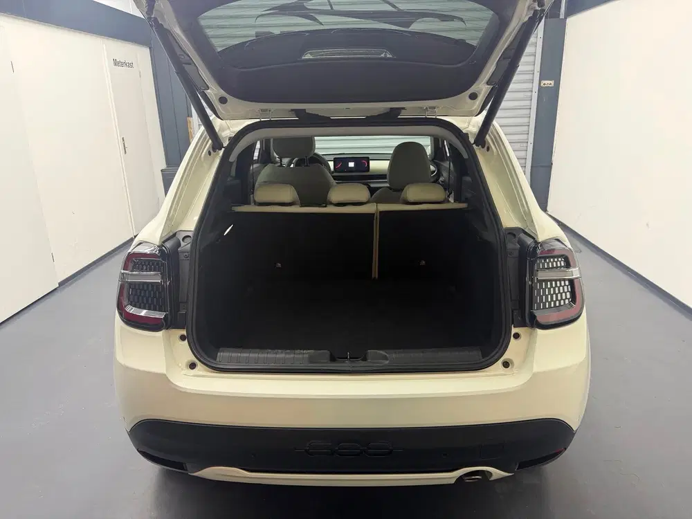 Fiat 600 1.2 Hybrid 145PK la Prima uit 2025, foto 5