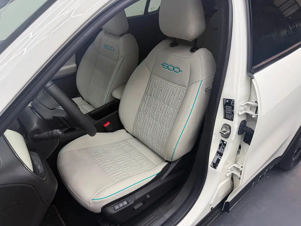 Fiat 600 1.2 Hybrid 145PK la Prima uit 2025, foto 9