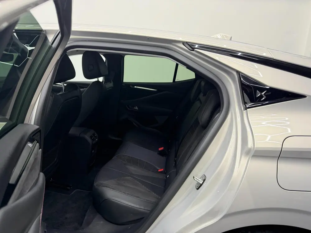 DS Automobiles DS 4 DS 4 1.6 Plug-In Hybrid 225PK Performance uit 2022, foto 11