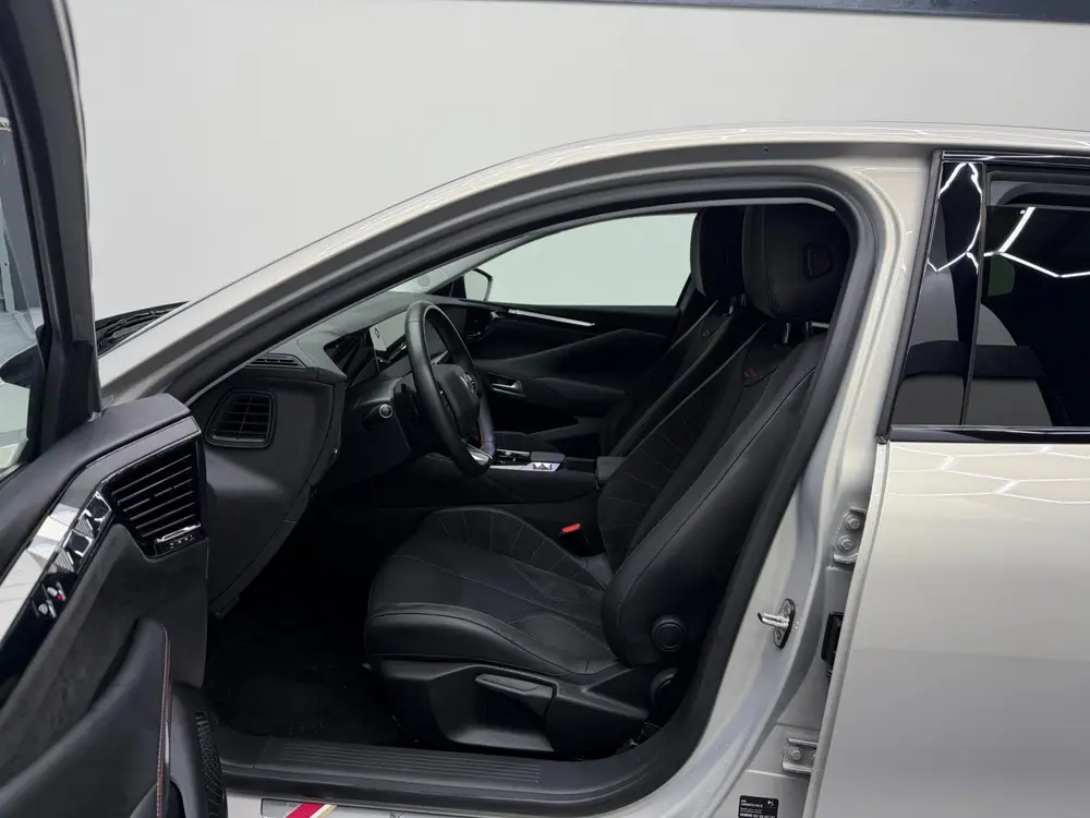 DS Automobiles DS 4 DS 4 1.6 Plug-In Hybrid 225PK Performance uit 2022, foto 8