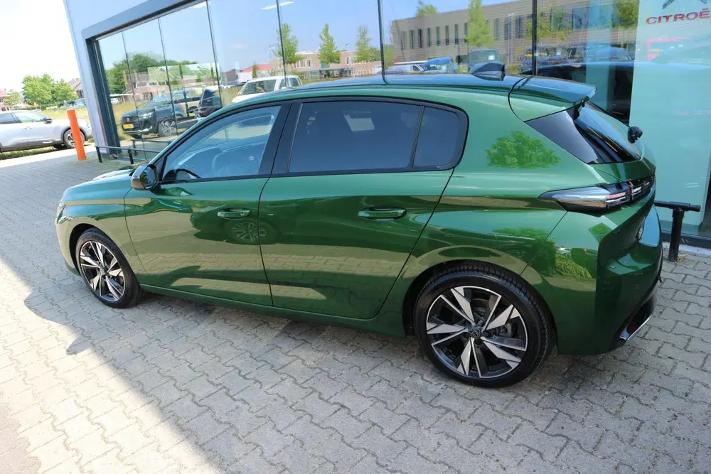 Peugeot 308 1.2 PureTech Allure NAVI CAMERA DAB CRUISE uit 2023, foto 3