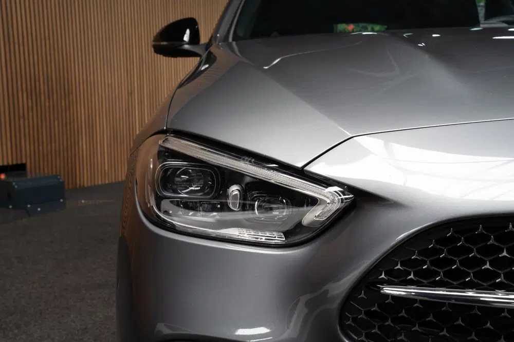 Mercedes-Benz C-Klasse 300e AMG Line Leer 360° Memor uit 2024, foto 10