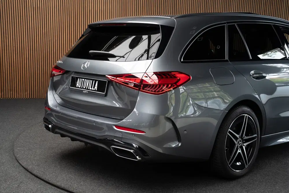 Mercedes-Benz C-Klasse 300e AMG Line Leer 360° Memor uit 2024, foto 11
