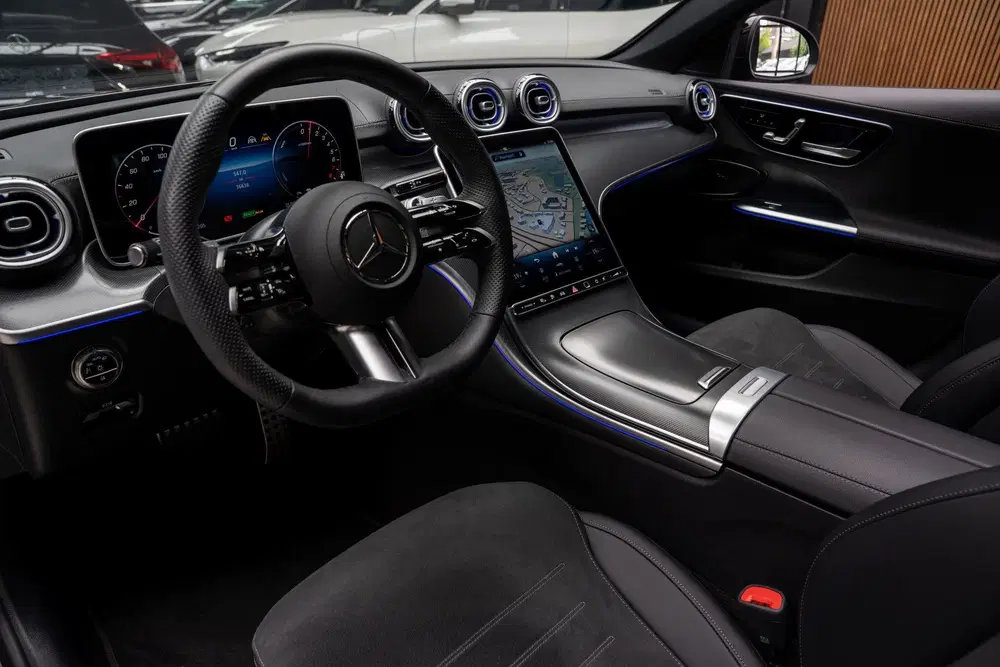 Mercedes-Benz C-Klasse 300e AMG Line Leer 360° Memor uit 2024, foto 15