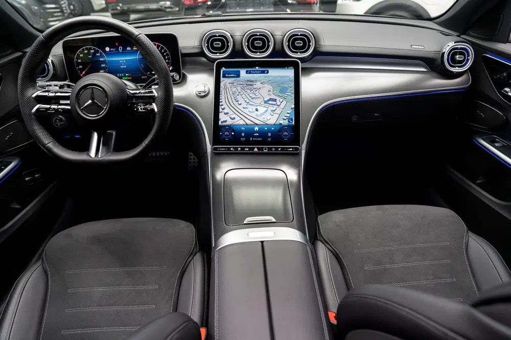 Mercedes-Benz C-Klasse 300e AMG Line Leer 360° Memor uit 2024, foto 16