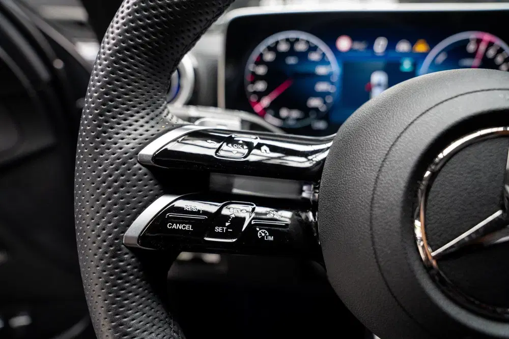 Mercedes-Benz C-Klasse 300e AMG Line Leer 360° Memor uit 2024, foto 18