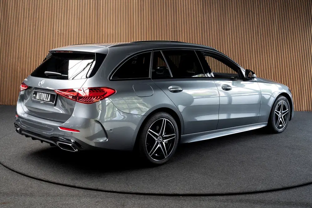 Mercedes-Benz C-Klasse 300e AMG Line Leer 360° Memor uit 2024, foto 5