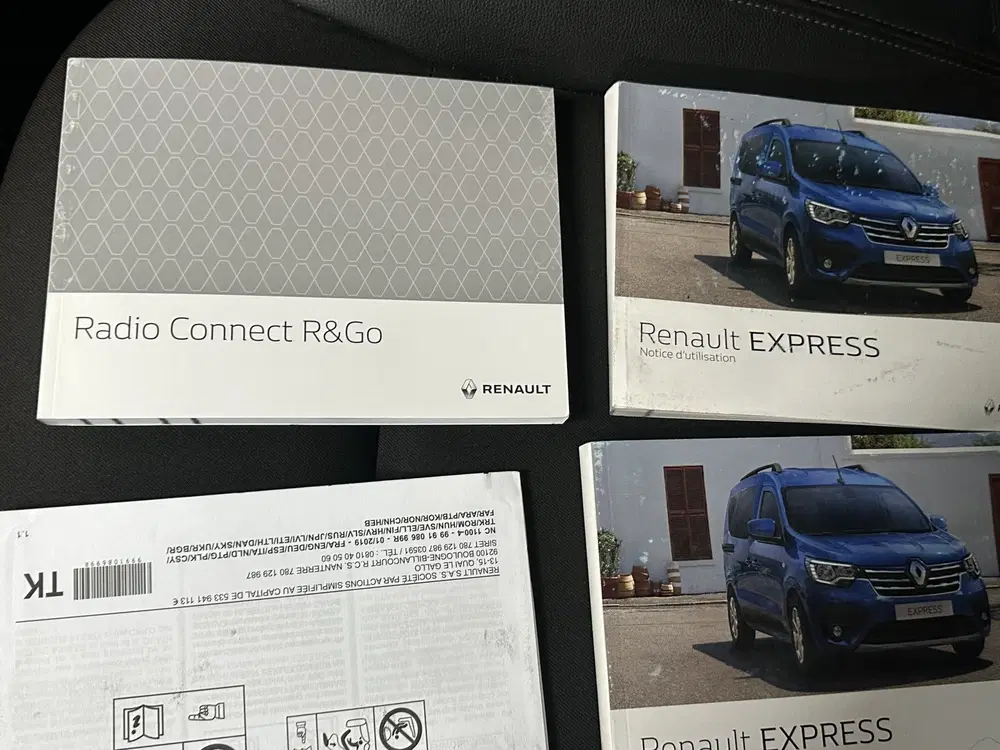 Renault Express 1.3 TCe 100 Comfort AIRCO uit 2021, foto 15