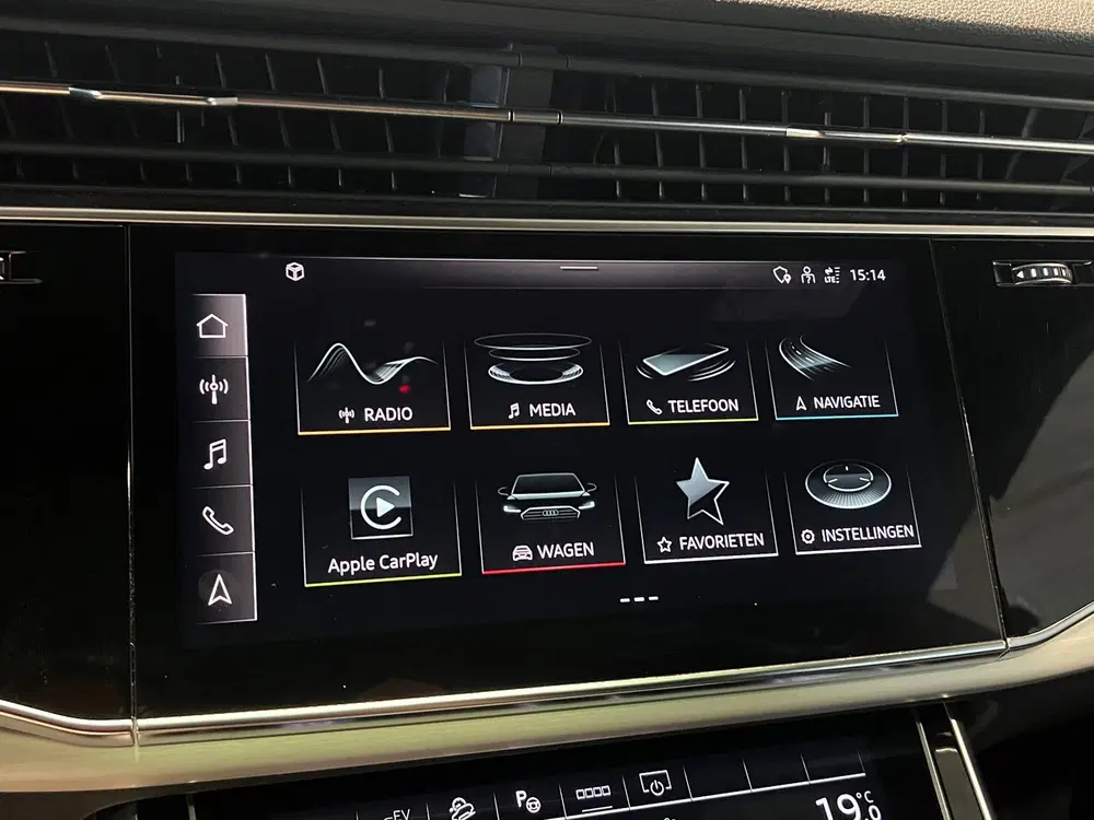 Audi Q8 55 TFSI e quattro Pro Line S uit 2021, foto 13