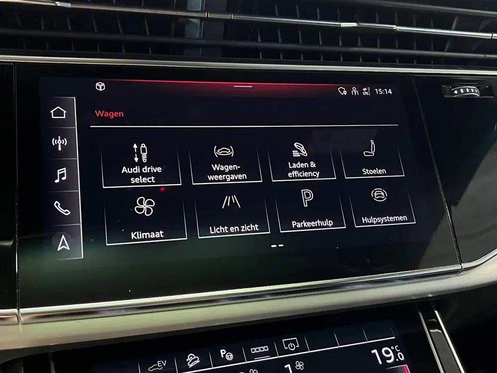 Audi Q8 55 TFSI e quattro Pro Line S uit 2021, foto 19