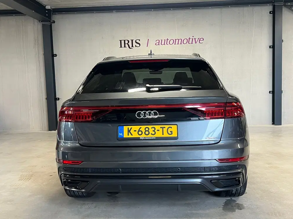 Audi Q8 55 TFSI e quattro Pro Line S uit 2021, foto 8