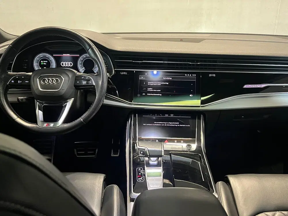 Audi Q8 55 TFSI e quattro Pro Line S uit 2021, foto 9