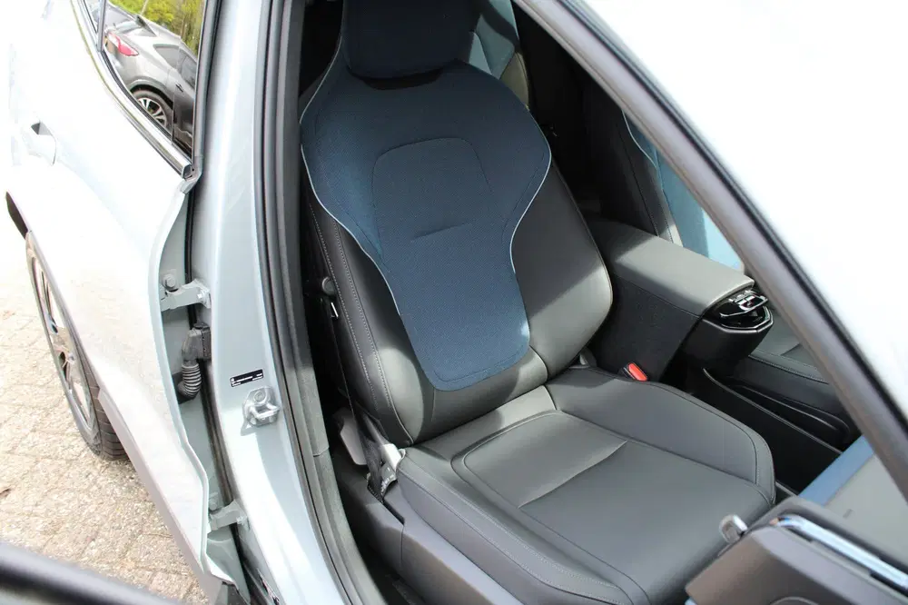 Volvo EX30 Single Motor Extended Range Core 69 kWh uit 2025, foto 12