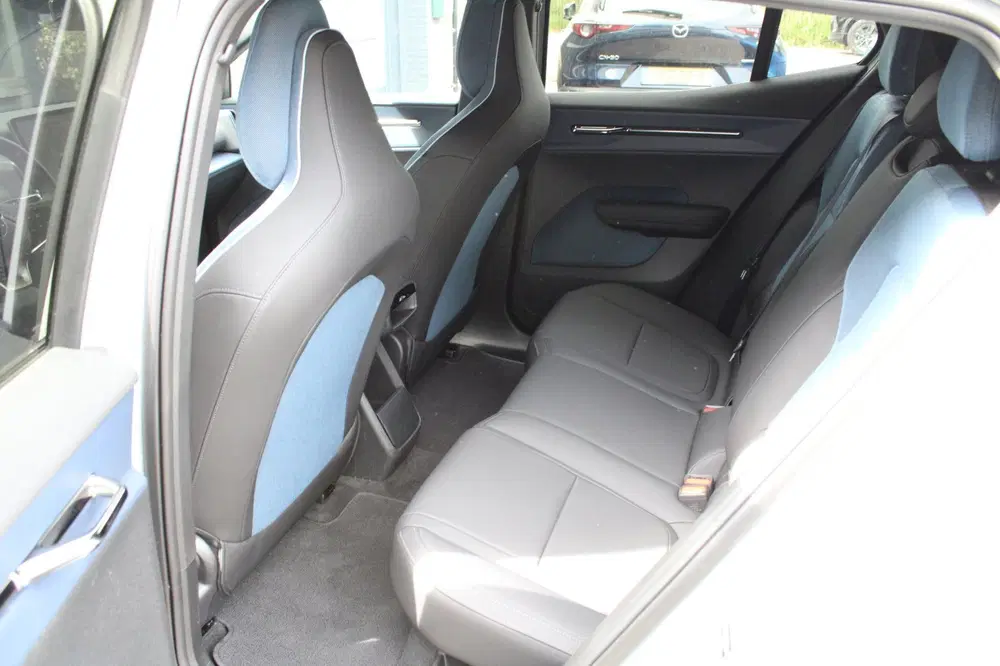 Volvo EX30 Single Motor Extended Range Core 69 kWh uit 2025, foto 15