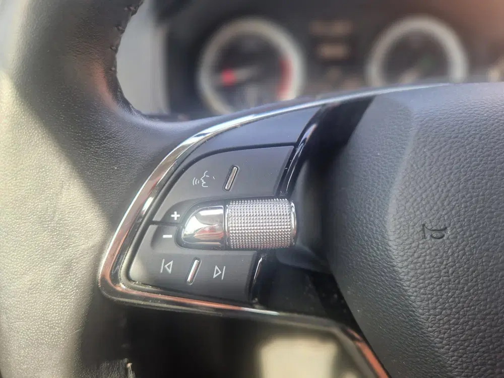 Skoda Karoq 1.5 TSI AUTOMAAT uit 2021, foto 5