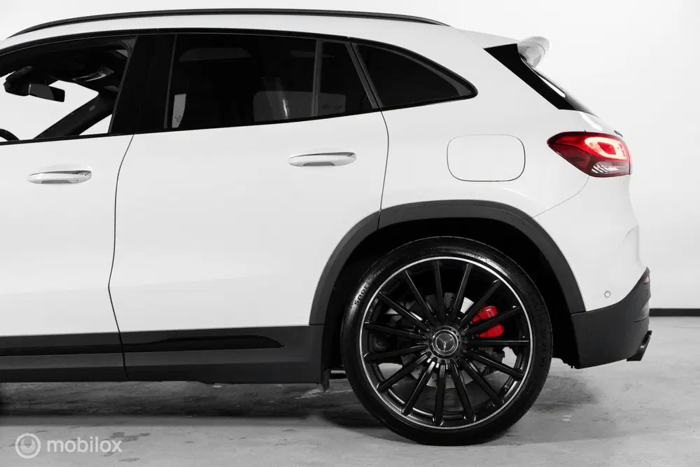 Mercedes-Benz GLA AMG 45 S 4MATIC+ PANO uit 2021, foto 8