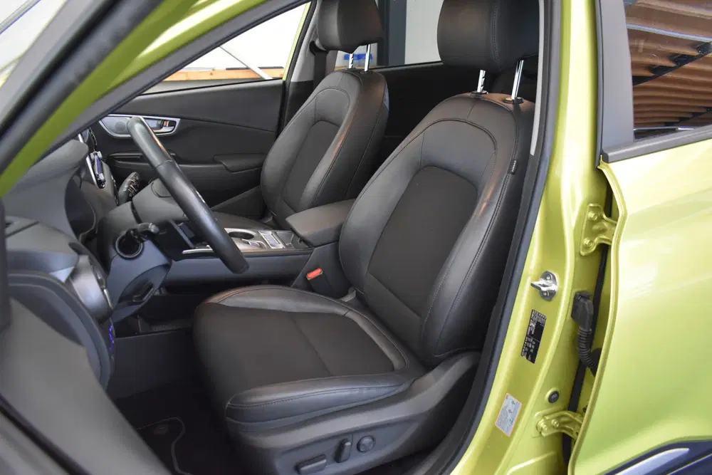 Hyundai KONA EV Fashion Design 64 kWh Warmtepomp Camera uit 2020, foto 2