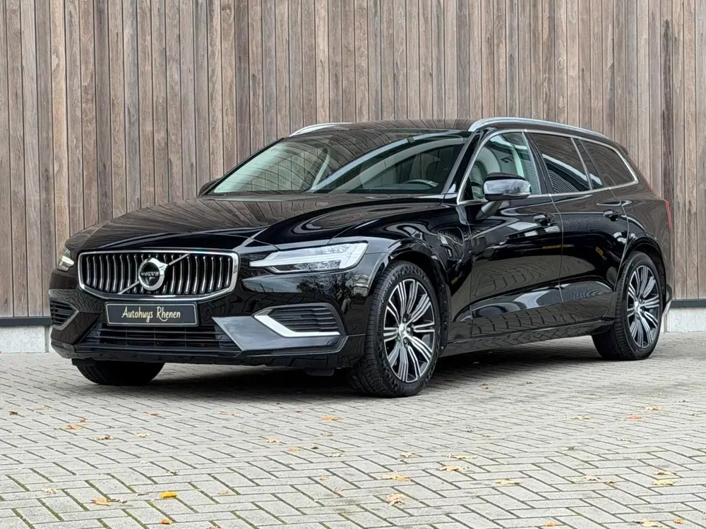 Volvo V60 2.0 T6 Recharge AWD Inscription Long Range uit 2022, foto 2