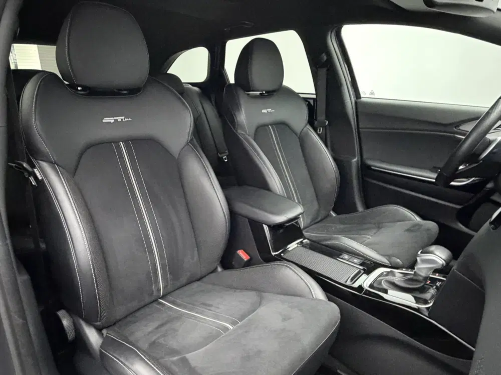 Kia Ceed 1.5 T-GDi GT-Line uit 2023, foto 9