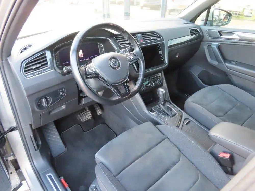 Volkswagen TIGUAN 1.5 TSI DSG R-Line Panorama Ecc Acc Navi 2 uit 2020, foto 11