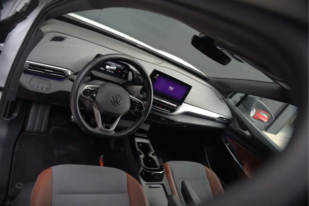 Volkswagen ID.4 First 77 kWh | Stoelverwarming | Stuurverwar uit 2020, foto 4